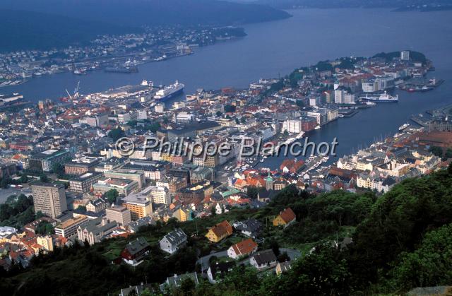 norvege 11.jpg - Vue gÈnÈrale de BergenNorvËge